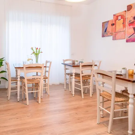 Stanza Alpigneto Konukevi 4*