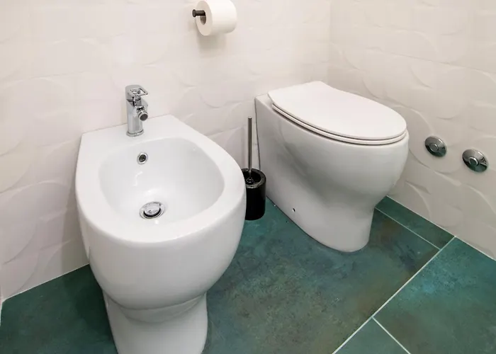 Stanza Alpigneto Konukevi Roma